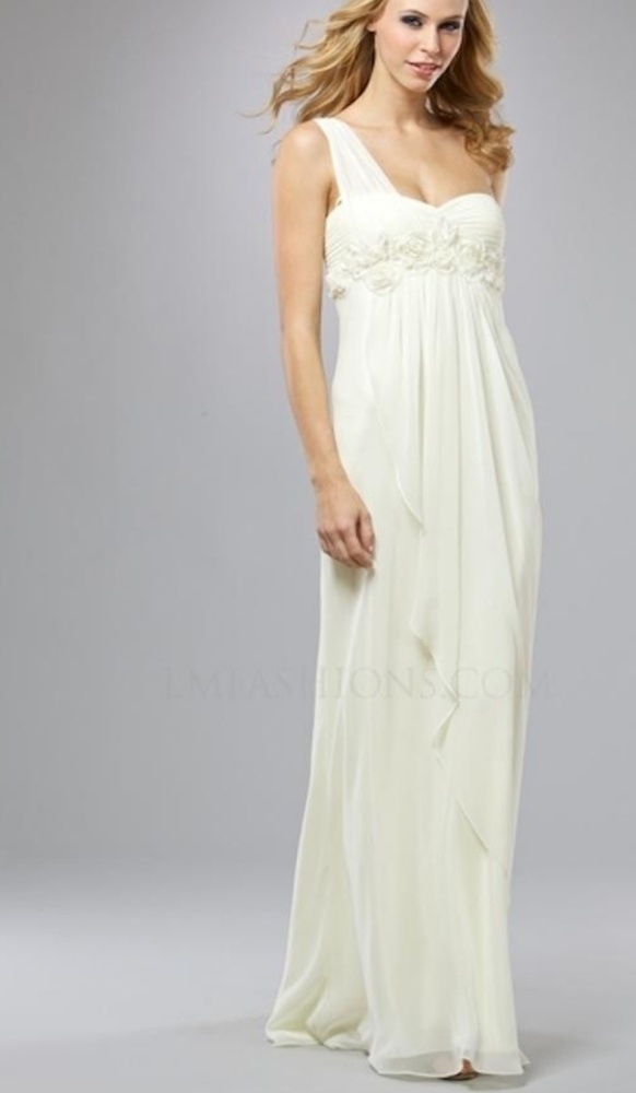 🔥NWT Ivory LM full length gown